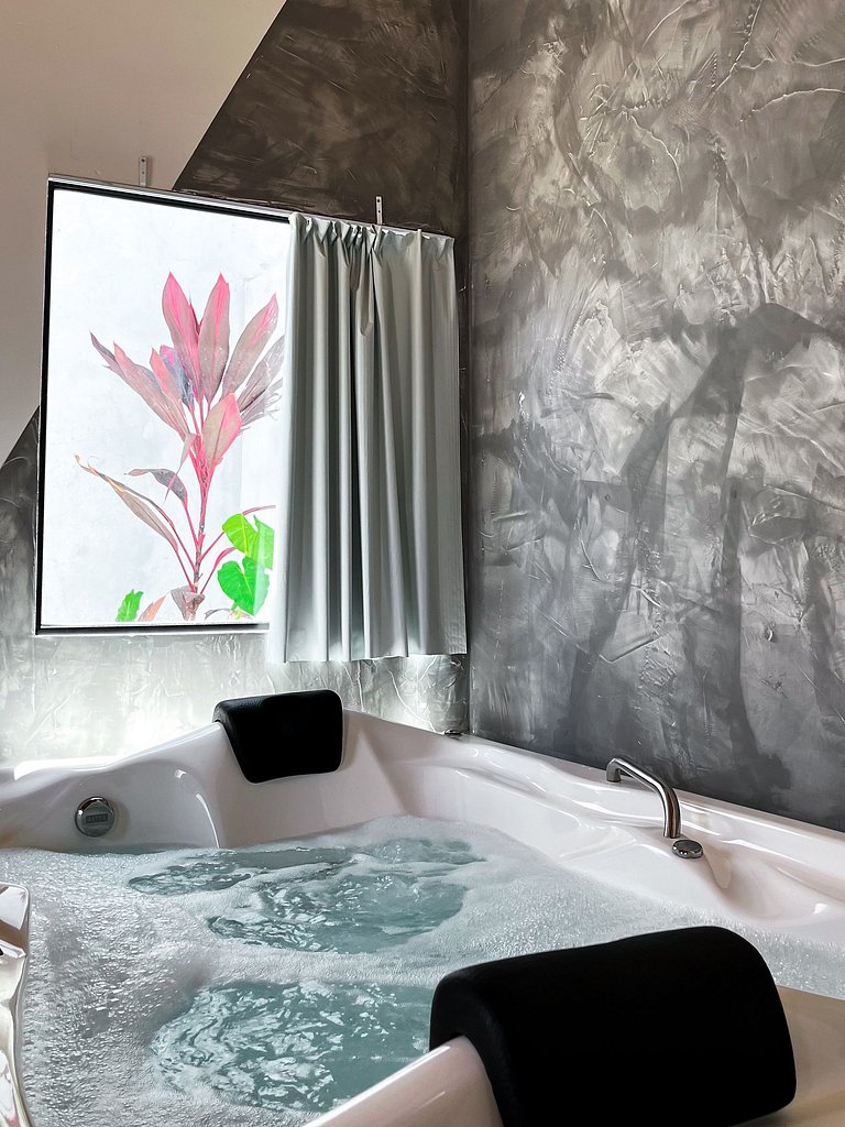 Cabana Fogo/Terra - Hidro, Cama King e Varanda Privativa
